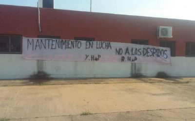 Por la crisis, Siderar realiza despidos y los trabajadores toman la planta como protesta 