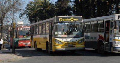 Choferes de cinco l�neas paralizaron el servicio en Jujuy