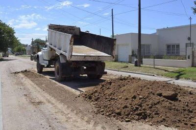 El plan de mantenimiento de calles y bacheo no detiene su andar diario