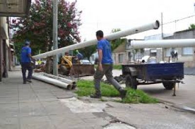 Santo Tom�: reconstrucci�n de la ca�er�a de cloacas en calle Avellaneda