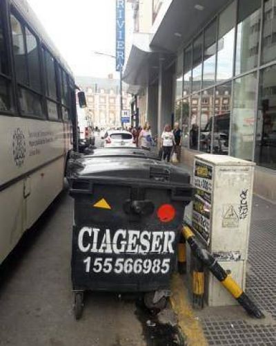 �Qu� pasa con CIAGESER? �Qui�n la protege?: invade hasta espacios de ascenso y descenso de pasajeros