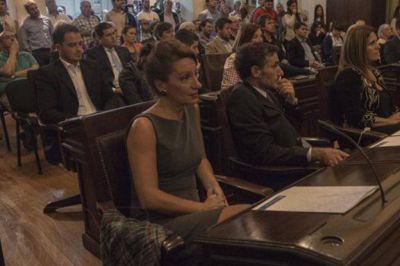 Opiniones | Una sesi�n del Concejo que dej� mucha tela para cortar