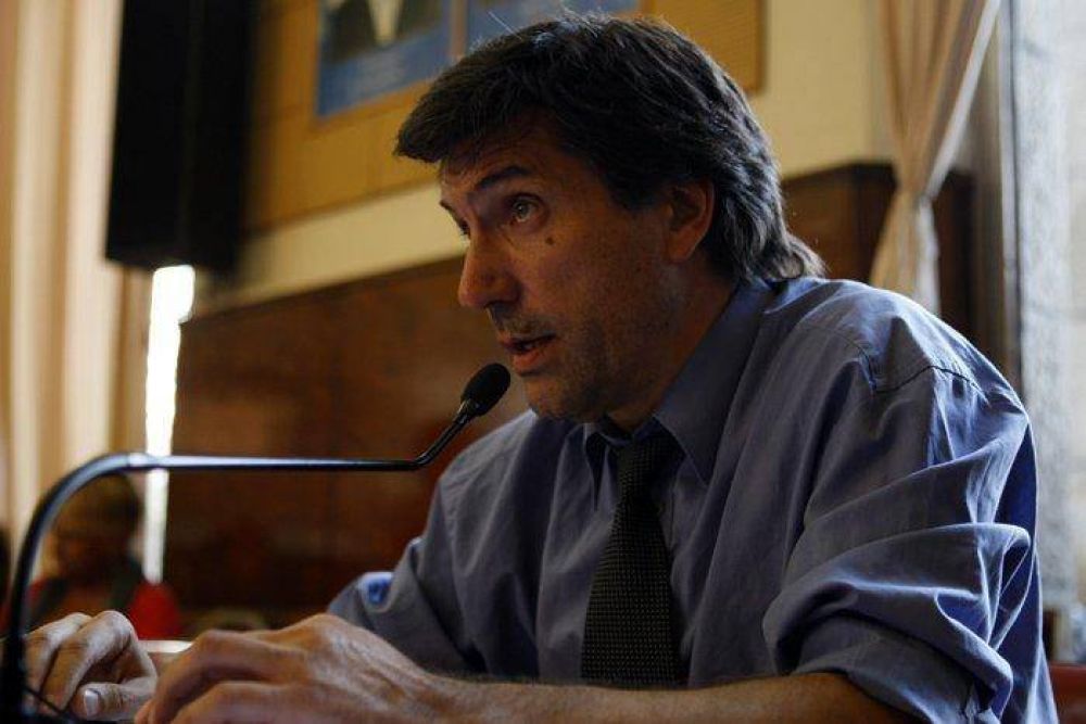 Mario Rodrguez: Seguimos apoyando el reclamo de los docentes municipales