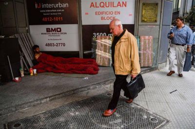 La crisis econ�mica y la inflaci�n hicieron que en la ciudad se duplicara la cantidad de indigentes