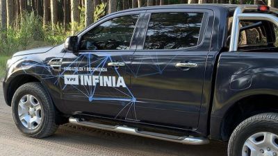 YPF se luci� en los m�danos de Pinamar como el combustible oficial de la traves�a de Ford
