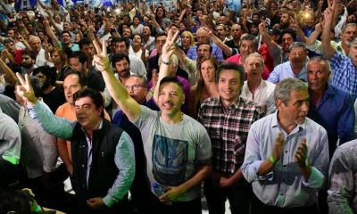 Un intendente peronista K brega por un acuerdo Cristina - Massa