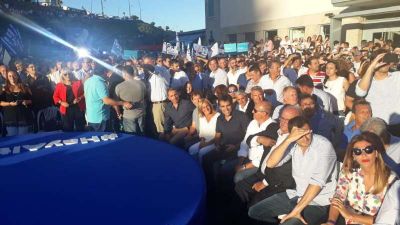 L�pez en Mar del Plata junto a Massa en el lanzamiento de Alternativa Federal 