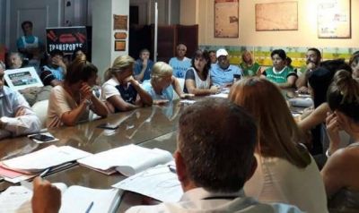 Gremios coparon el Concejo Deliberante e interpelaron a los ediles a expedirse sobre la crisis en el sector Educativo