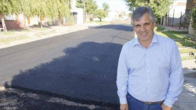 Final de la pavimentaci�n en el barrio Nueva Aurora