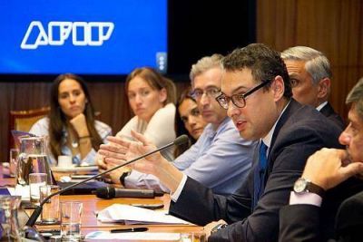 Analizan la decisi�n de la AFIP de elevar hasta 50% las tasas impositivas