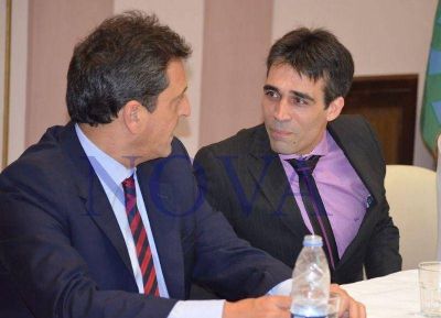 L�pez y su s�quito participaron del encuentro de Alternativa Federal en Mar del Plata