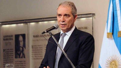 Alak se suma a la iniciativa del obispo platense para reactivar el Puerto