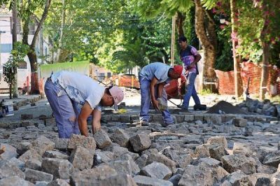 San Fernando repara y pone en valor el adoquinado de la calle San Gin�s