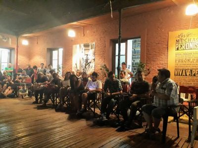 Primer encuentro en defensa de la educaci�n