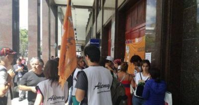 Peligra el inicio de clases en CABA: los docentes pidieron 30% y una compensaci�n por 2018