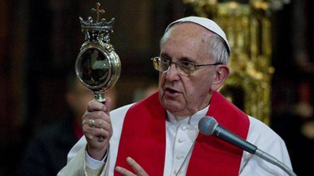 El Papa vuelve a N�poles para un congreso de los jesuitas sobre la teolog�a en el Mediterr�neo