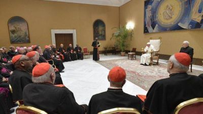 Papa a Culto Divino: celebrar al Dios de la vida