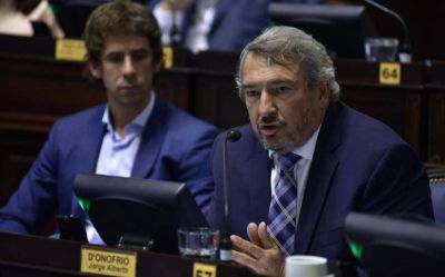 Proponen la creaci�n de un organismo independiente que intervenga en los conflictos entre Provincia y docentes 