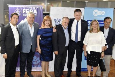 Firman un memor�ndum de entendimiento entre la Embajada Rusa y la Uni�n y el Comercio