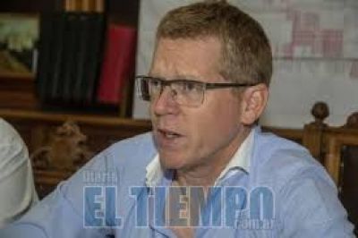 El presidente del Bapro estuvo de visita por Azul