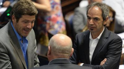 Crisis en la Coalici�n C�vica por un proyecto para quitarle los planes a los movimientos sociales
