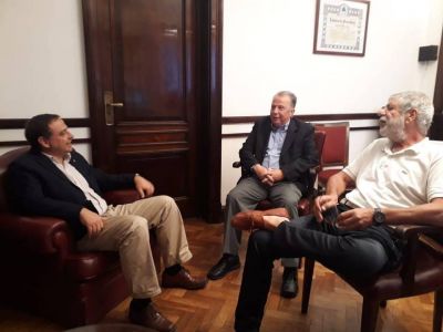 Solicitan al Senador Snopek el rechazo del DNU 92