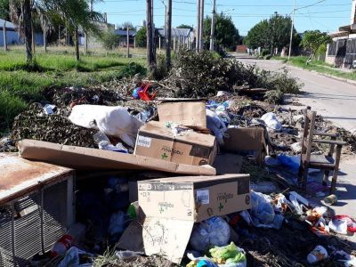 Denuncian la proliferaci�n de basurales en el barrio Ponce