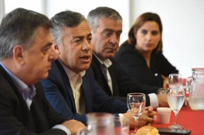 Tras el �xito en La Pampa, se fortalece la UCR a nivel nacional y sue�a unas PASO con Lousteau