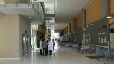 �El hospital es un gigante que est� durmiendo�, lament� Saavedra