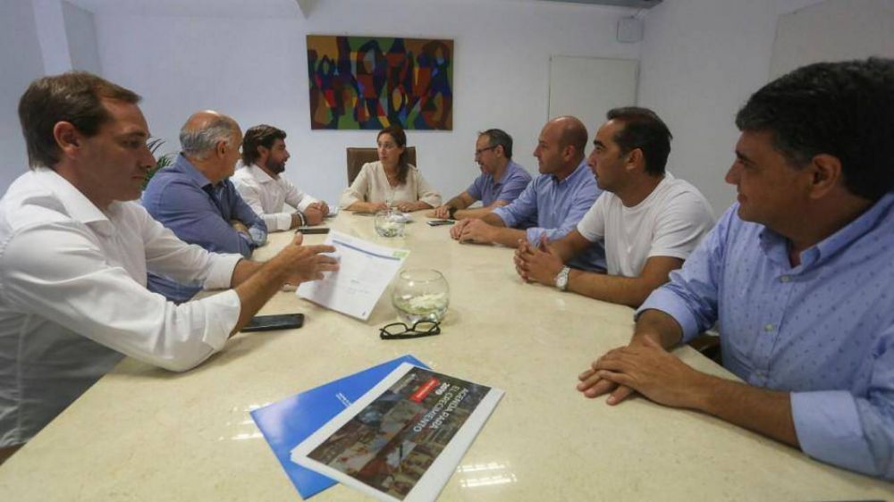 Vidal quiere evitar que los intendentes peronistas desven recursos del Fondo Educativo