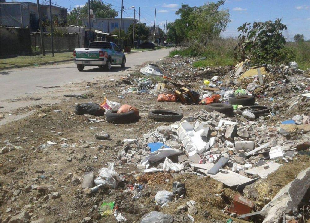 Berazategui: escrache y sancin por arrojar basura
