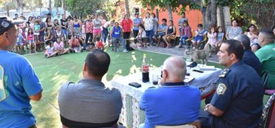 Reuni�n vecinal en Pontevedra