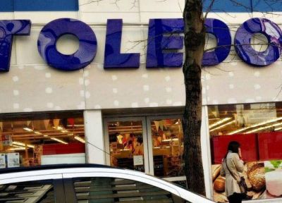 Ahora el due�o de Toledo culp� a los supermercados chinos por la crisis