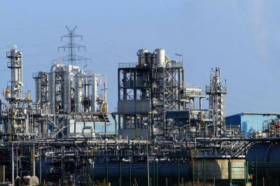 Advierten que por retenciones cerraron petroqu�micas
