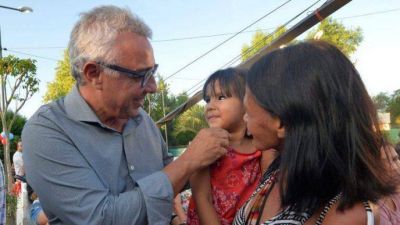 Zamora: �Los maestros tienen un retraso del 20% en los aumentos salariales�