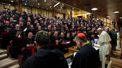 Francisco se pone la Iglesia al hombro