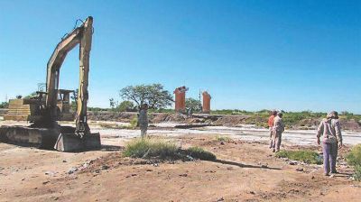 Ejecutan obras h�dricas para evitar futuras inundaciones en Colonia El Simbolar