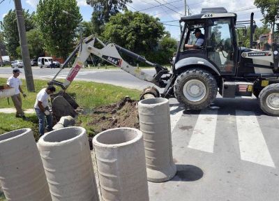 Tigre extiende el plan de entubamiento de conductos pluviales en el barrio Los T�banos