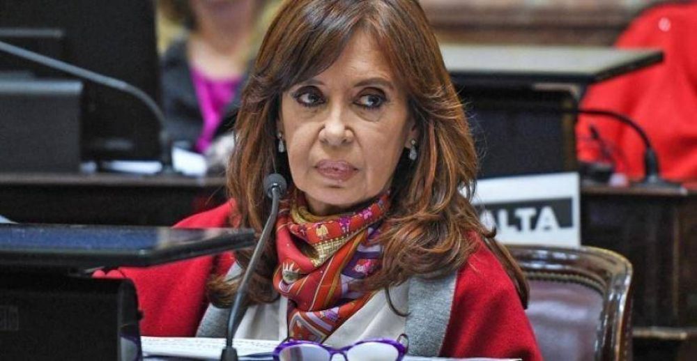 CFK explot por Twitter antes de verse con Bonado