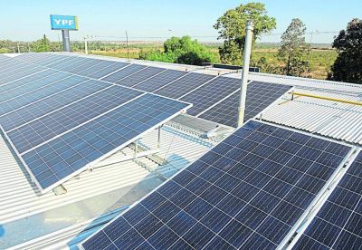 M�s empresas bajan el costo de energ�a con paneles solares