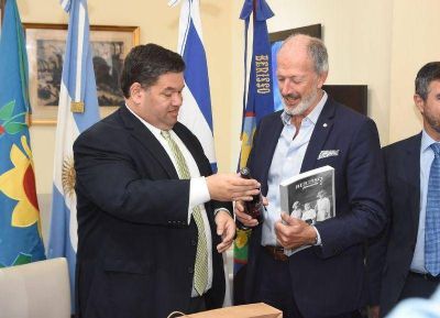 Nedela recibi� al presidente de la DAIA