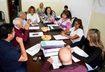 Sectores del oficialismo propondr�n reducir la suba de tasas prevista por el Ejecutivo