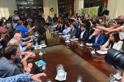La Provincia, los gremios docentes y un encuentro clave: �Arrancan las clases?