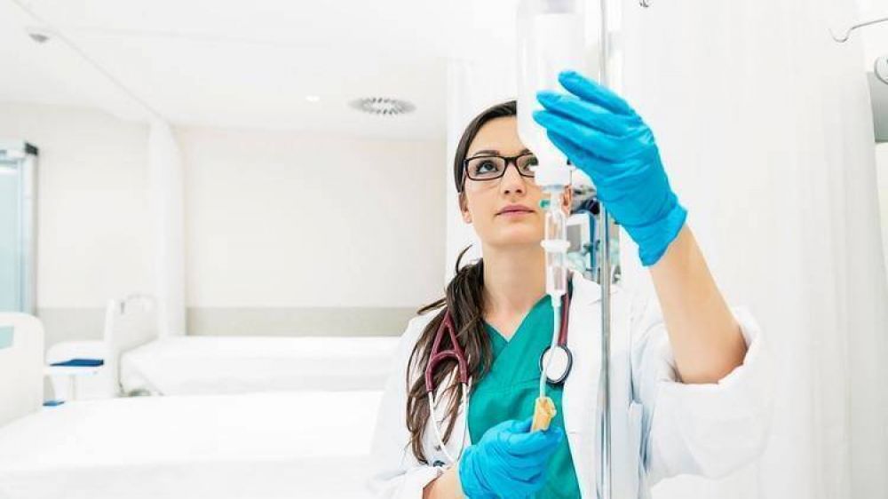 Para enriquecer un eslabn clave en la atencin de la salud, el gobierno porteo cre la carrera de enfermera