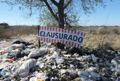 Limpiaron basurales a cielo abierto y colocaron carteler�a en el Apip�