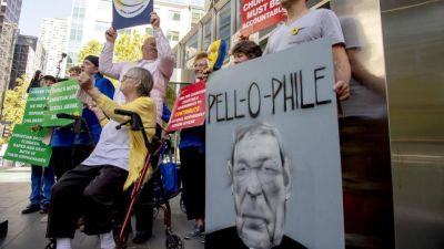 El esc�ndalo de Pell se abate en Australia; pero algunos lo defienden: �Es un chivo expiatorio�