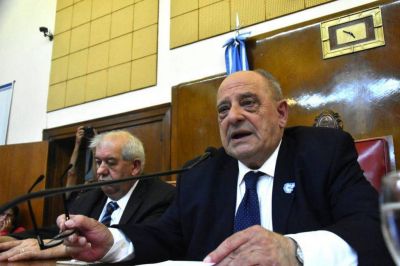 Sin autocr�tica, el intendente Arroyo asegur� que le ponen �palos en la rueda�