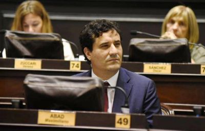 Abad: �Mar�a Eugenia Vidal y un discurso contundente, con la verdad sobre la mesa�