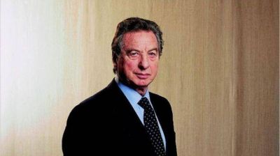 Trasladaron el cuerpo de Franco Macri a un cementerio privado