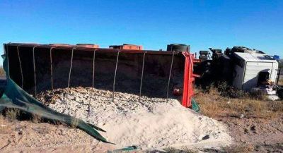 Camiones a Vaca Muerta rompen rutas pampeanas